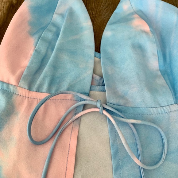 Superdown Isla Strappy Top Size Small Pink and Blue - Picture 3 of 5